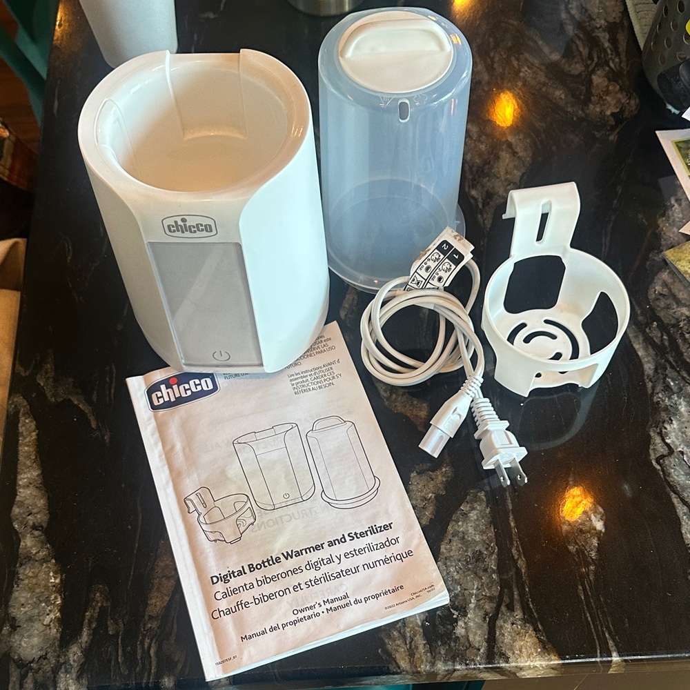 Chicco White Bottle Warmer and Sterilizer EUC
